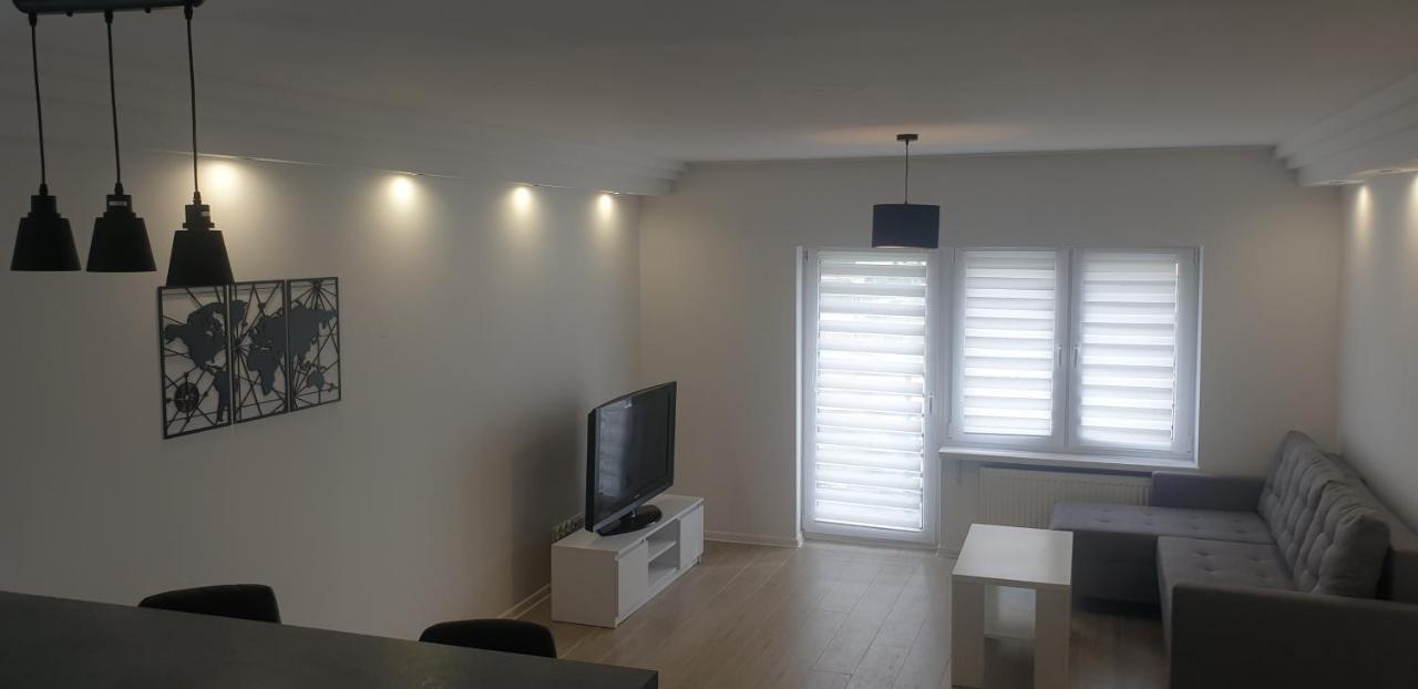 Apartament W Centrum Kielc Z Prywatnym Parkingiem Kielce Luaran gambar