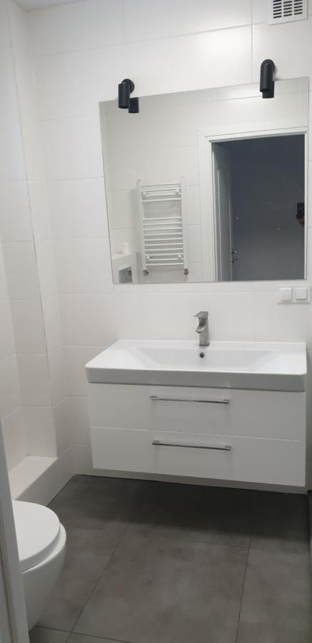 Apartament W Centrum Kielc Z Prywatnym Parkingiem Kielce Luaran gambar